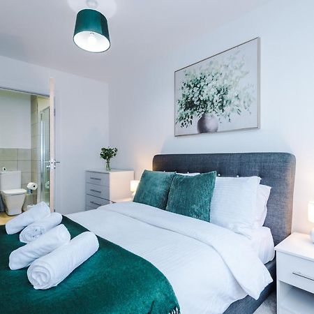 Manchester Stylish Haven: 2-Bed City Apartment Exterior photo