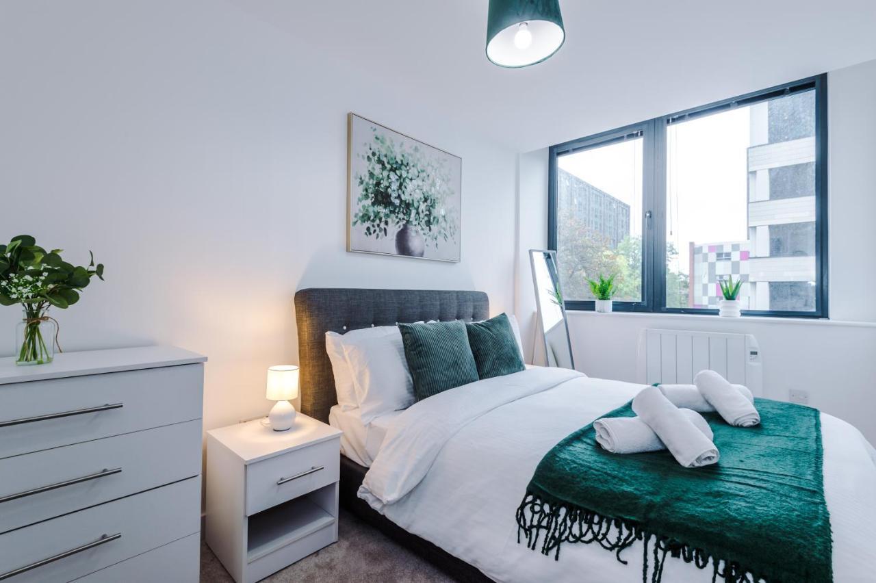 Manchester Stylish Haven: 2-Bed City Apartment Exterior photo